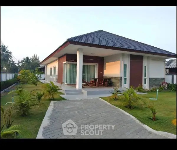 image_rental-29209857