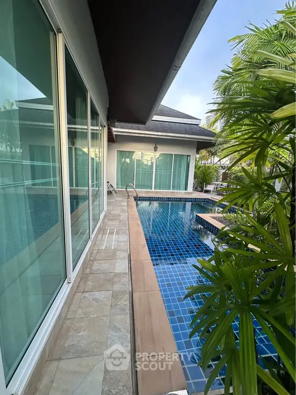 image_rental-27805903