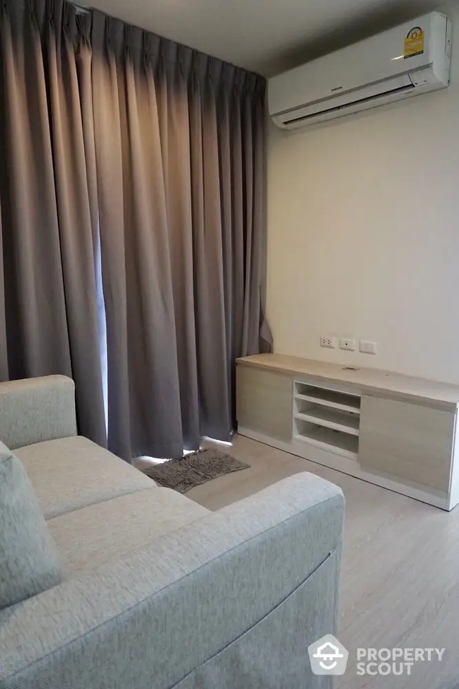  2 Bedrooms Condo at Aspire Sathorn Taksin Brick Zone-1