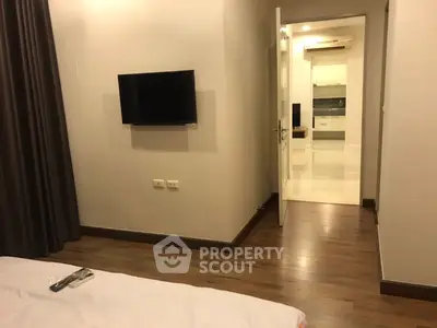  2 Bedrooms Condo at Q House Sathorn-6
