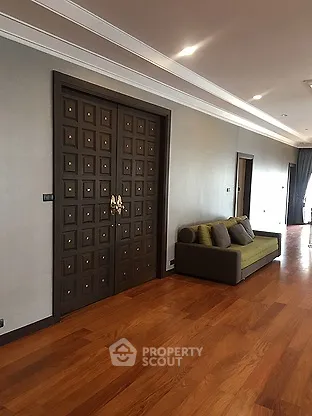 Fully Furnished 3 Bedrooms Apartment at U 26 I Residence-1