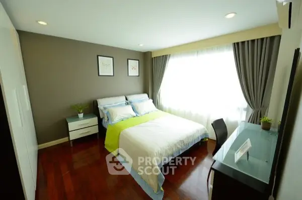 image_rental-5294638