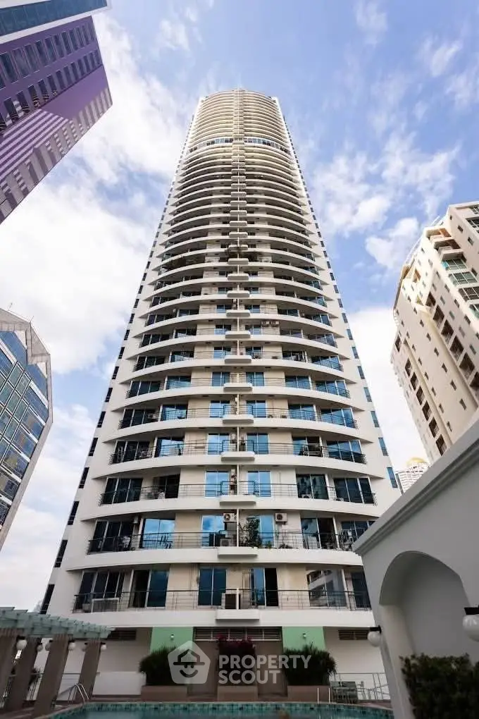 Stunning high-rise building with modern architecture and panoramic city views.