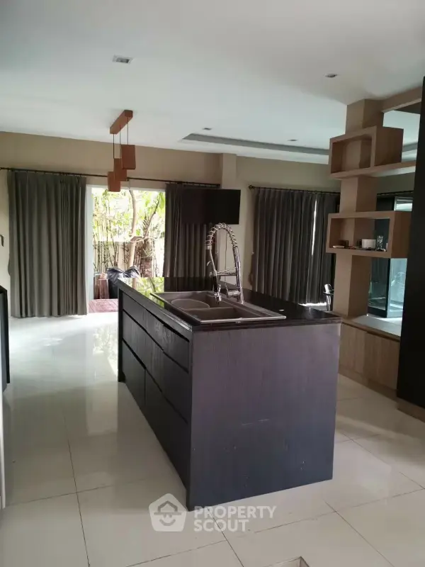 image_rental-27479168