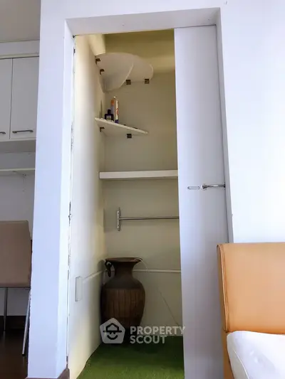  1 Bedroom Condo at The Iris-2