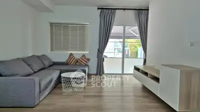 image_rental-31128396