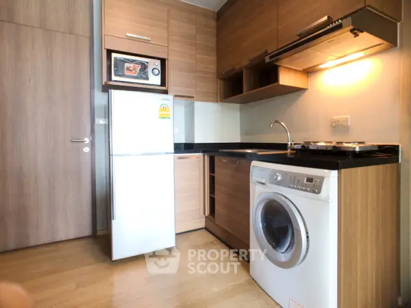 image_rental-5263438