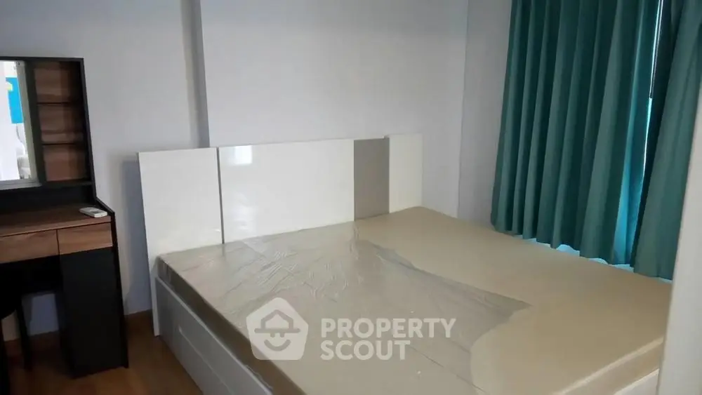  1 Bedroom Condo at The Parkland Phetkasem 56-1
