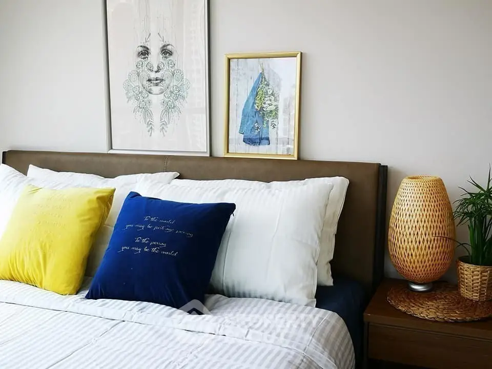 2 Bedrooms Condo at Ideo Q Chidlom Phetchaburi-1