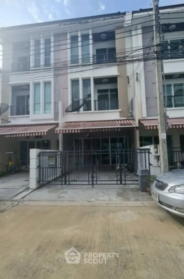 image_rental-25906927