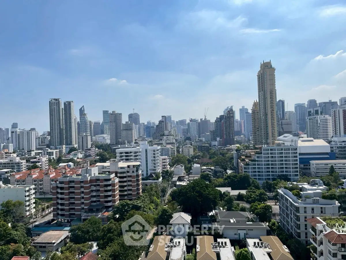 Stunning cityscape view showcasing modern skyline and lush greenery, perfect for urban living enthusiasts.