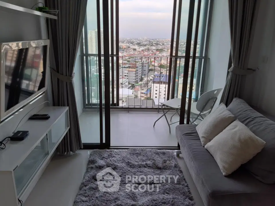 Fully Furnished 1 Bedroom Condo at Ideo Mix Sukhumvit 103-1