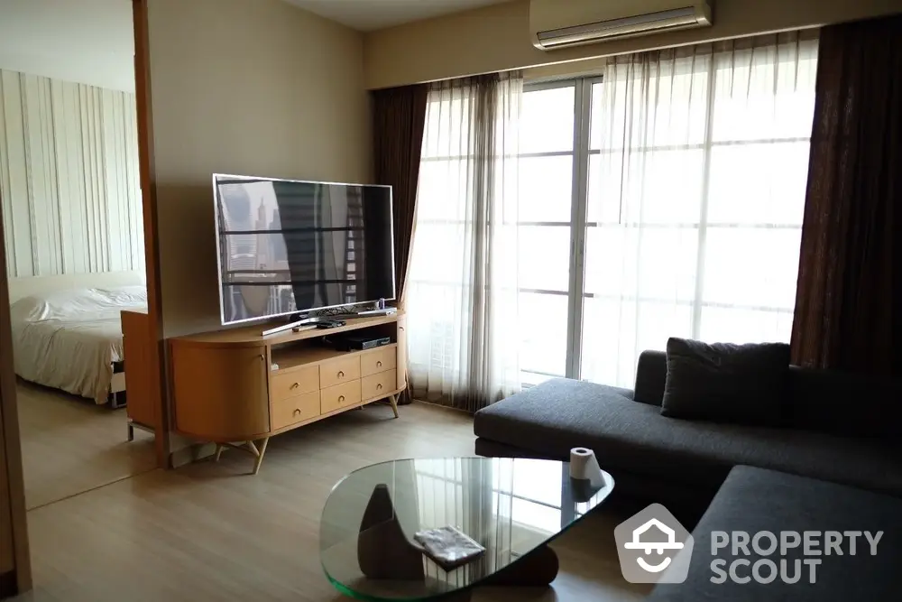  2 Bedrooms Condo -1