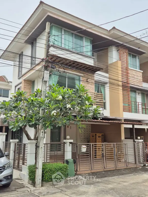 image_rental-27477587