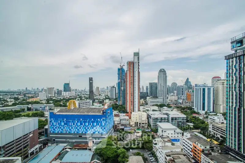 Stunning cityscape view showcasing modern skyscrapers and urban landscape.