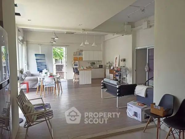 image_rental-27044209