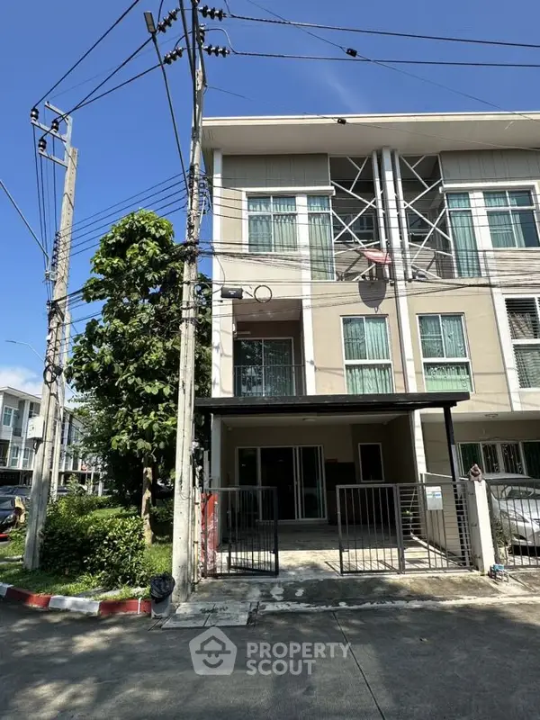 image_rental-26595277