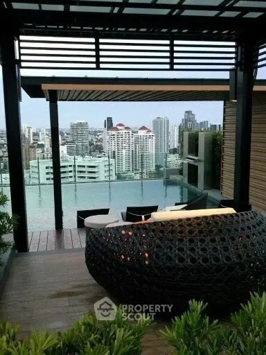  2 Bedrooms Condo at H Sukhumvit 43-2