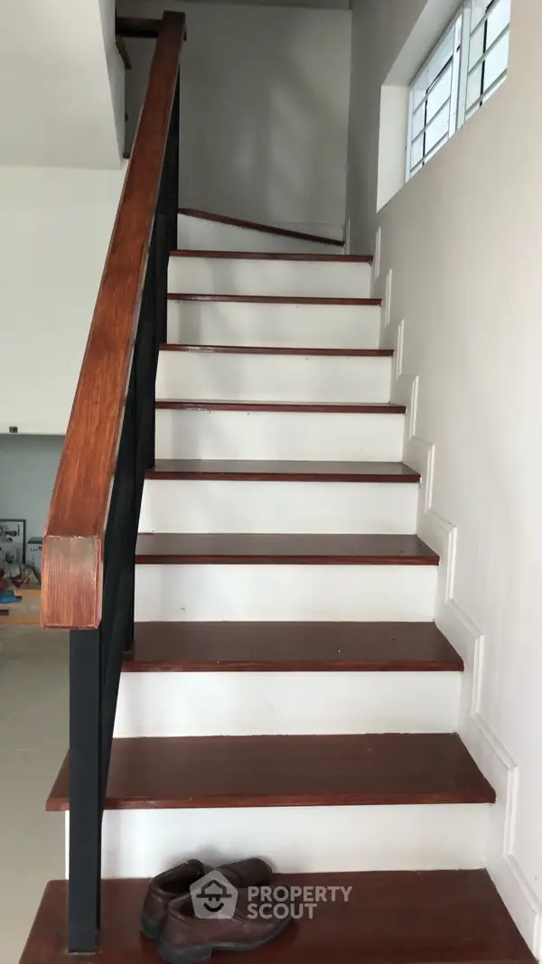 image_rental-8329221