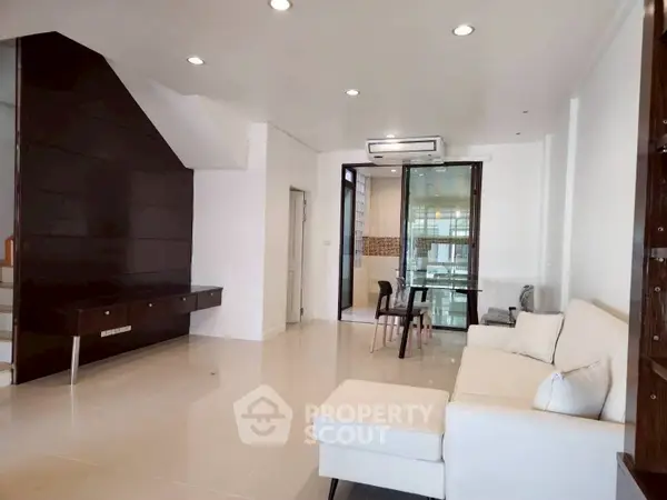 image_rental-27473670