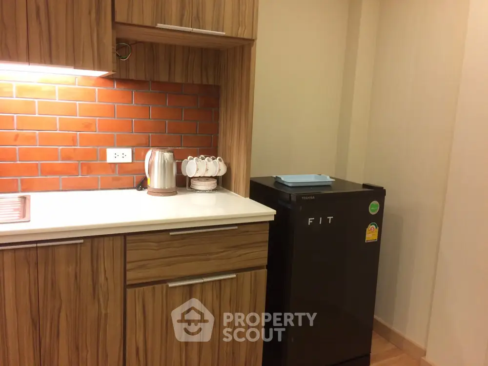  1 Bedroom Condo -1