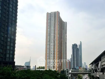 Stunning high-rise building with modern architecture in urban skyline