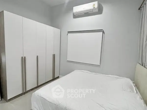 image_rental-28613778