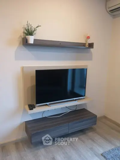 Fully Furnished 2 Bedrooms Condo at Centric Ari Station-2