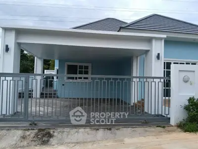 Charming modern house with sleek design and spacious driveway