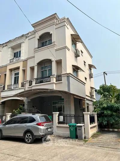 image_rental-27689172