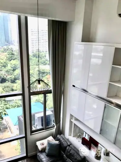 Fully Furnished 1 Bedroom Condo at Ideo Morph 38-3