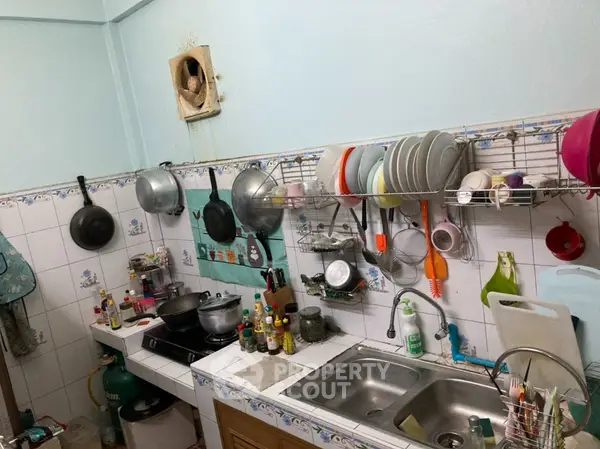 image_rental-7559432