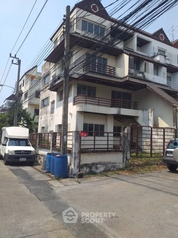 image_rental-29925902