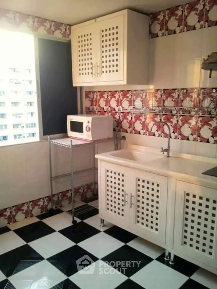  1 Bedroom Condo -7