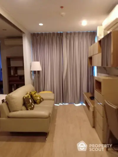 Fully Furnished 1 Bedroom Condo at Ideo Q Chula Samyan-5