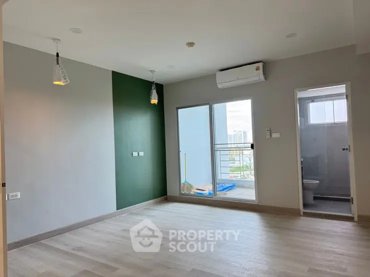 Modern unfurnished apartment with balcony and air conditioning