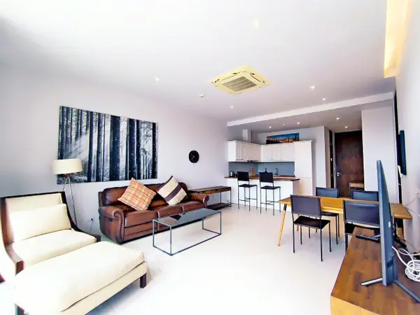 image_rental-19974270