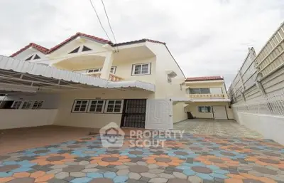 image_rental-8666699