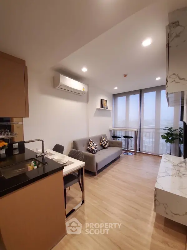 image_rental-12934355