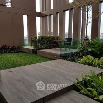  1 Bedroom Condo at The Lofts Ekkamai-2