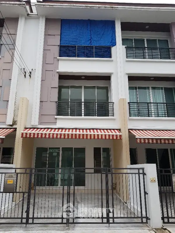 image_rental-6813739