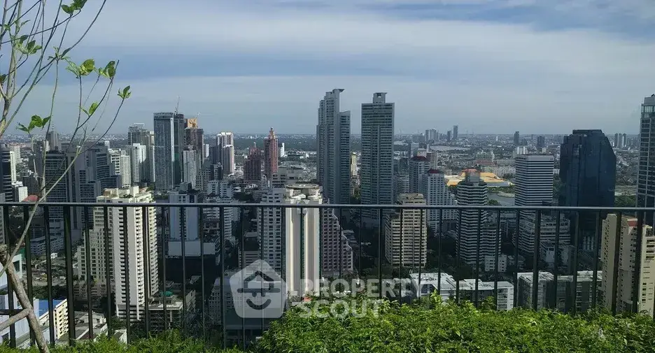 The Edge Sukhumvit 23