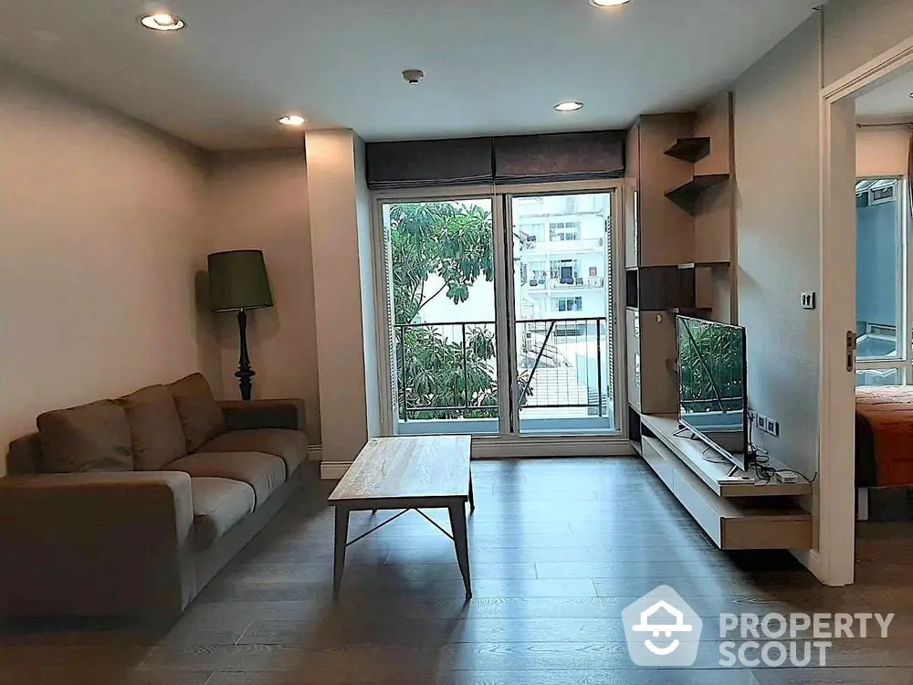  2 Bedrooms Condo at The Crest Sukhumvit 49-1