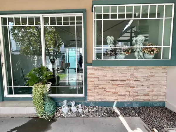 image_rental-27313230