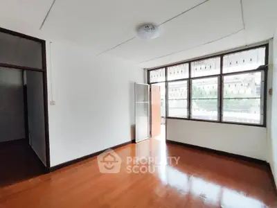 e5991e2839cc8a35c7d67ace101c2870 (1).jpg