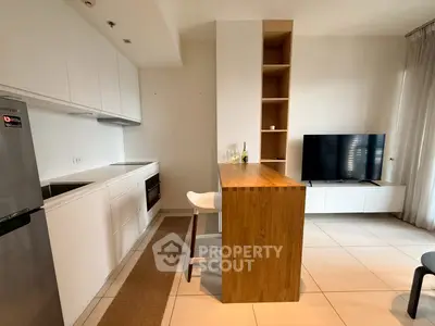 LINE_ALBUM_The lofts ekkamai 1007_260330_2.jpg