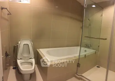  2 Bedrooms Condo at Belle Grand Rama 9-2