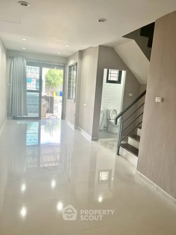 image_rental-28624702