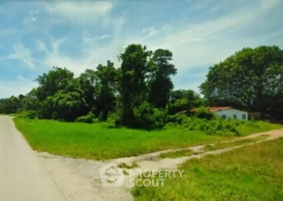 Screenshot 2568-11-20 at 19.27.46.jpg