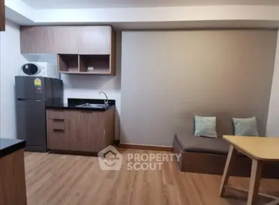 Fully Furnished 1 Bedroom Condo at Chapter One The Campus Ladprao 1-4